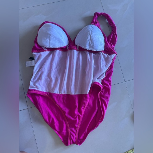 Lauren Ralph  Lauren PLUMERIA Beach Club Solid Twist One-Piece Swimsuit  18W - Picture 11 of 14